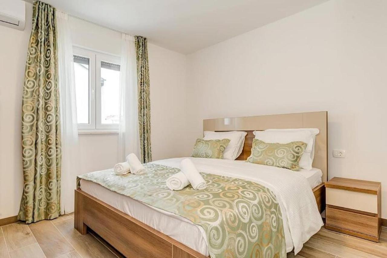 Villa Ivo Promajna Bagian luar foto