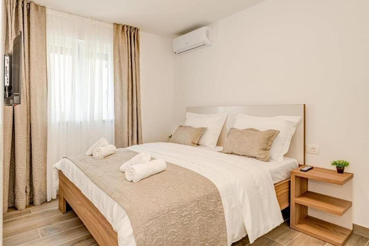 Villa Ivo Promajna Bagian luar foto